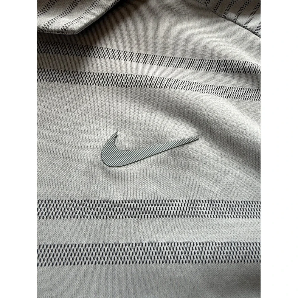 Nike Golf Tiger Woods Mens XL Grey Striped Short Sleeve Polo Shirt Snag‎